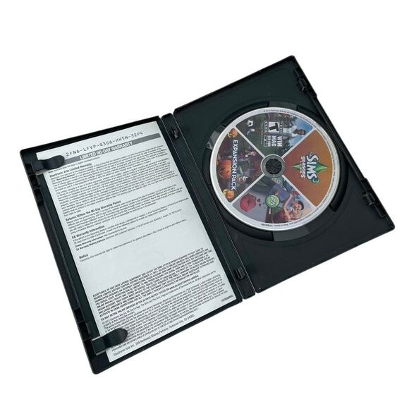 The Sims 3 Video Game 4 Disc Bundle - Picture 2 of 5